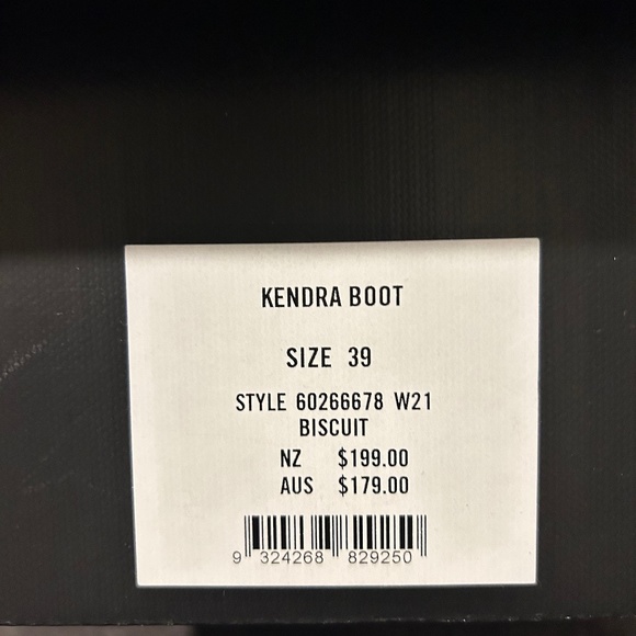 Country Road Kendra Boots - Picture 4 of 5